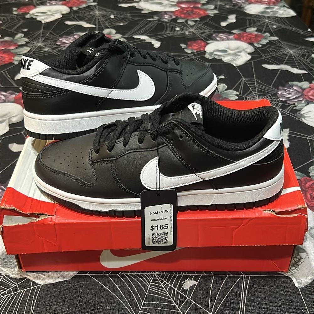 DS 2023 NIKE DUNK LOW RETRO BLACK PANDA 2.0 SIZE MENS 9 OR 9.5 NIB - Picture 10 of 12
